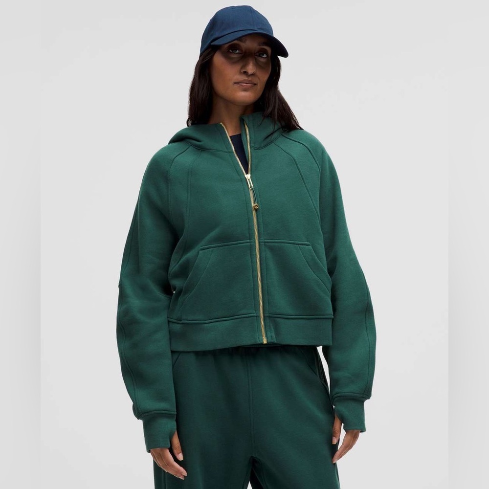 Lululemon Scuba Oversized Full-Zip Hoodie
Storm Teal / Gold